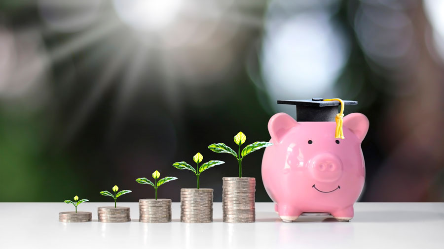 Choose VFCU to Build Good Credit After Graduating!