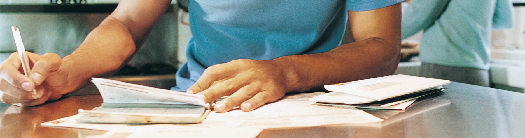 Savings & Checkings 3 checking and savings rates header 1 - Valley Federal Credit Union